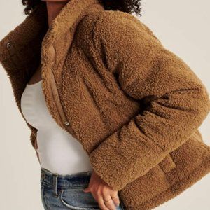 Abercrombie Cropped Sherpa Puffer Jacket
